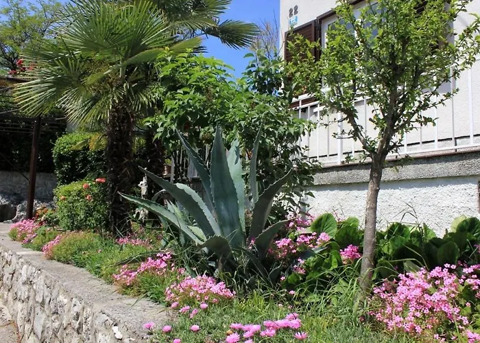 Opric 7716b Apartman Lovran