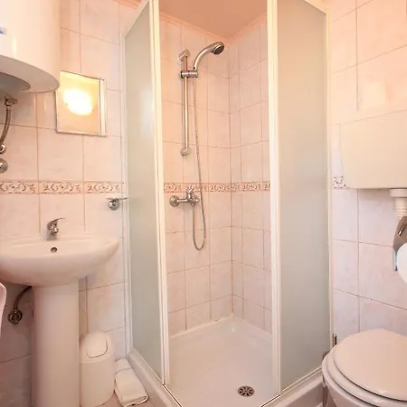 Opric 7716b Apartament *