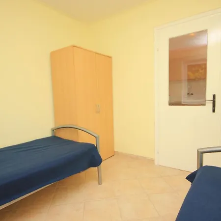 Opric 7716b Apartament Lovran